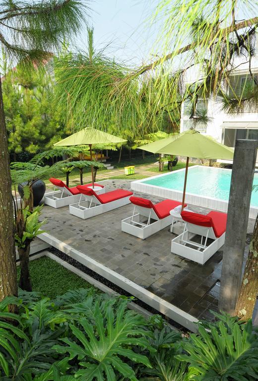 Bumi Bandhawa Hotel Bandung Exterior photo